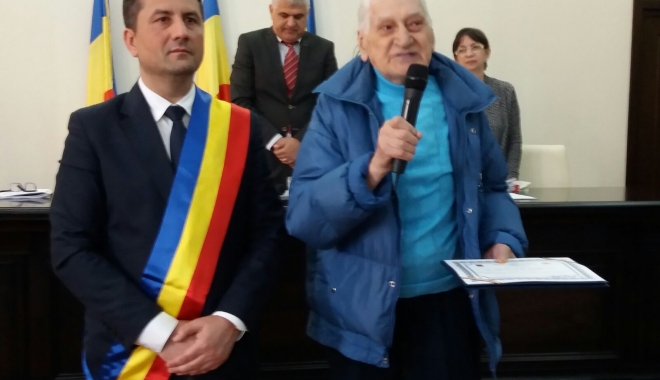 Profesorul Traian Petcu, CETĂȚEAN DE ONOARE al Constanței - img3876-1493288011.jpg