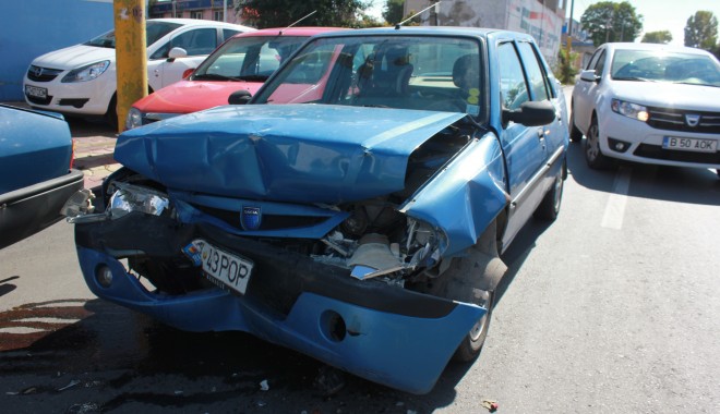 Foto / Accident rutier în lanț, în CONSTANȚA - img3932-1380017558.jpg