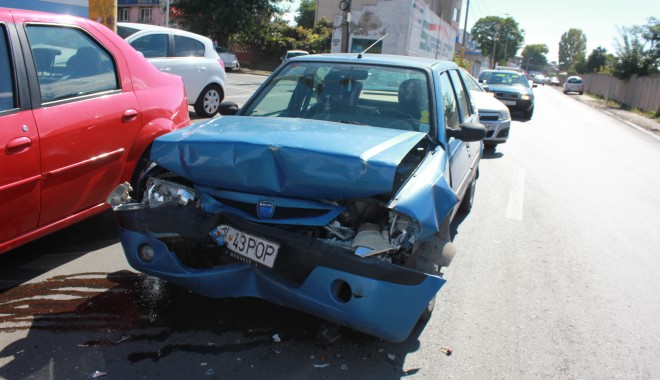 Foto / Accident rutier în lanț, în CONSTANȚA - img3934-1380017566.jpg