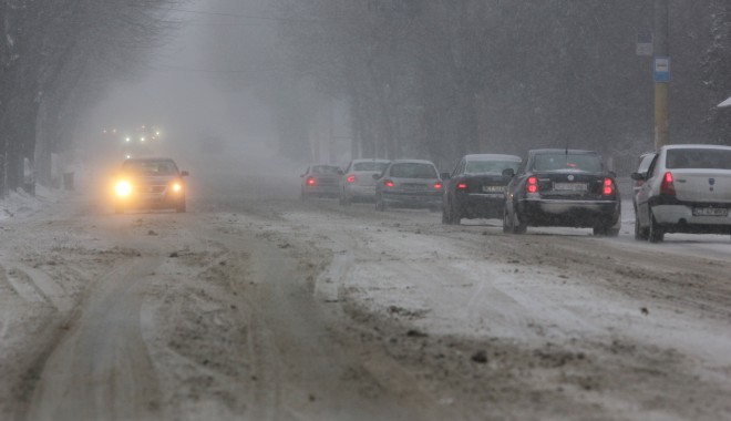 Două autocare înzăpezite în Bulgaria au ajuns cu greu în România - img4013-1327829821.jpg