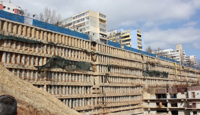 Soarta străzii Traian, în an electoral - img4023-1331668723.jpg