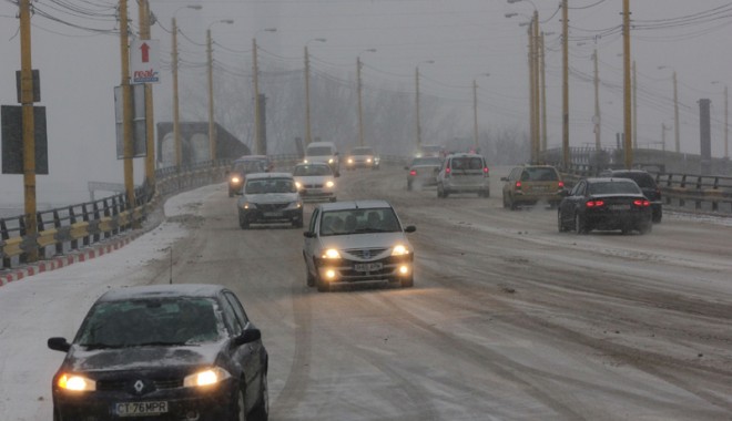 CODUL ROȘU de vreme rea în Constanța, iminent? Ponta merge la ANM - img40411327603085-1390981057.jpg