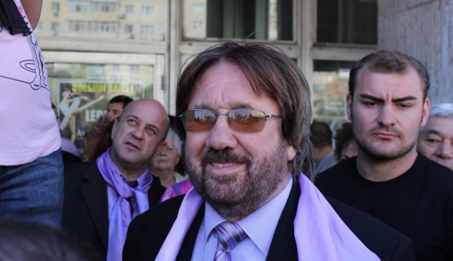 Gheorghe Slabu candidează pentru Senatul României - img45771348059734-1348086303.jpg