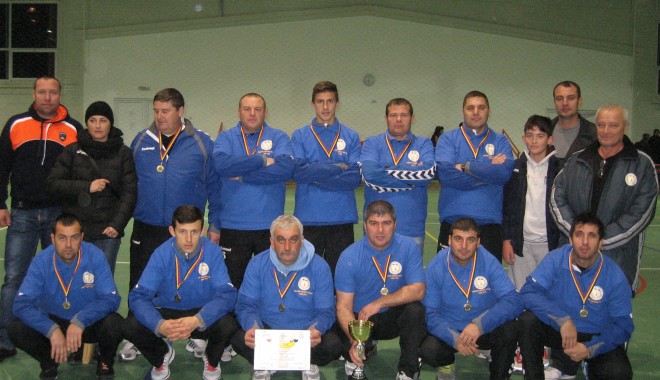 A.C.S. Frontiera Tomis Constanța, din nou campioană la oină în sală - img5244-1386574714.jpg