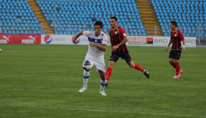 Fotbal / FC Viitorul, victorie la limită cu CSMS Iași - img5535-1348559559.jpg