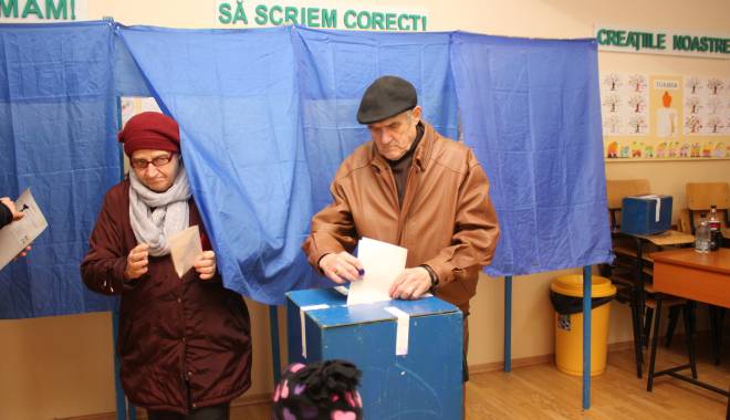 Prezența la vot, ora 13,00. Câți constănțeni au votat - img6512-1416141660.jpg