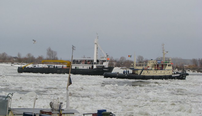 Porturile maritime au pagube de zeci de milioane de euro din cauza iernii grele - img6521-1328723755.jpg