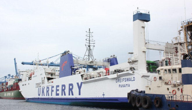 Eveniment la Marea Neagră. A fost inaugurată linia de ferry-boat Constanța - Batumi - Ilyichevsk - img6805-1413480966.jpg