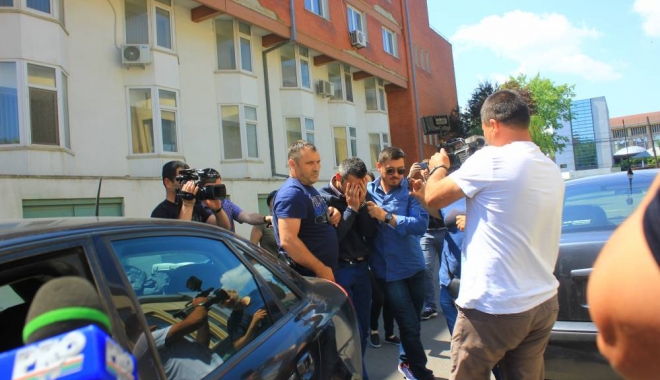 CRIMĂ CU SÂNGE RECE ÎN CONSTANȚA / UCIGAȘUL ADRIANEI FARCAȘ, TRIMIS ÎN JUDECATĂ - img725214645140171464538597-1466590571.jpg