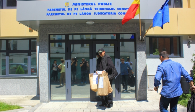 PERCHEZIȚII LA DOMICILIUL PRESUPUSULUI CRIMINAL AL ADRIANEI FARCAȘ - img7272-1464515166.jpg