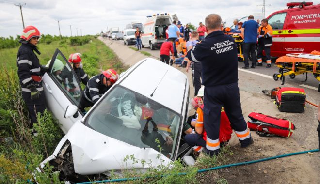 ATENȚIE, IMAGINI ȘOCANTE! ACCIDENT RUTIER pe DN 5, soldat cu trei victime - img7284-1525954505.jpg