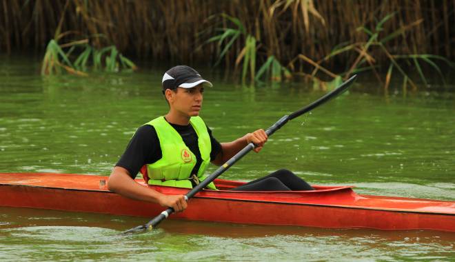 Kaiac-canoe: Antrenorul Ștefan Aftenie, comemorat pe lacul Siutghiol - img8433-1438442344.jpg