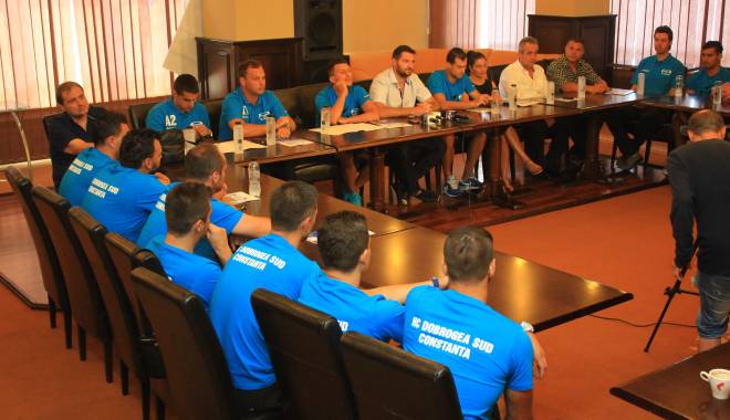 Handbal masculin: HC Dobrogea Sud și-a prezentat oficial echipa - img8479-1438442802.jpg
