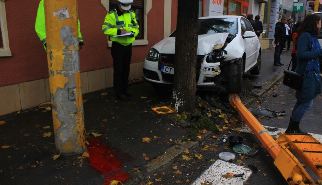 Victima accidentului de azi dimineață, în COMĂ PROFUNDĂ. ȘANSE MINIME de SUPRAVIEȚUIRE - img9025-1382011666.jpg