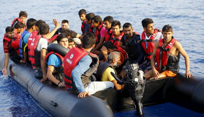 Grecia ar putea scăpa de datoriile istorice dacă va construi centre pentru deportarea imigranților - imigrantigrecia-1457359307.jpg