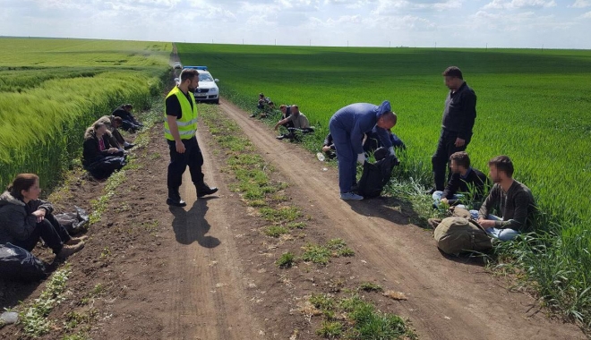 AU VRUT SĂ INTRE ÎN ROMÂNIA, DAR PLANUL LE-A FOST DAT PESTE CAP! - imigrantiirak-1494935266.jpg