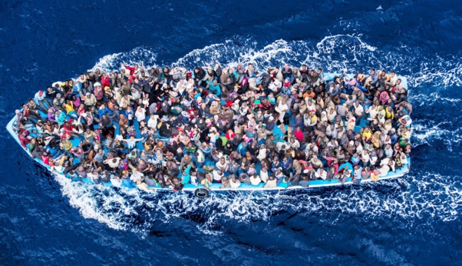Tragedie pe mare.  400 de imigranți  au murit înecați - imigrantimorti-1460980472.jpg