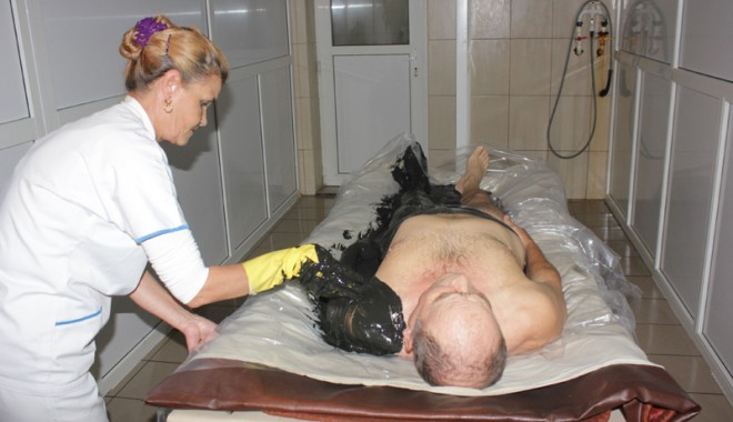 Cum puteți merge cu bani puțini la tratament balnear - impachetarisanatoriultechirghiol-1361716421.jpg