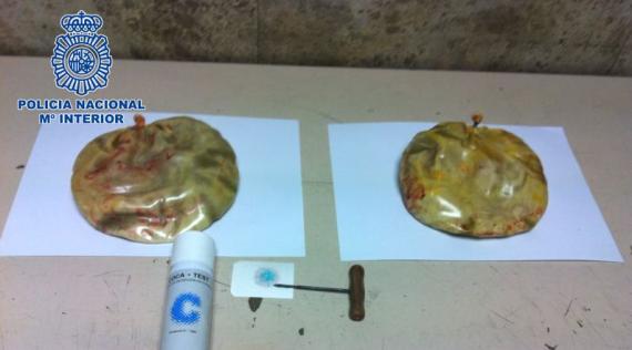 Implanturile mamare, ultima invenție a traficanților de cocaină - implantr-1408192288.jpg
