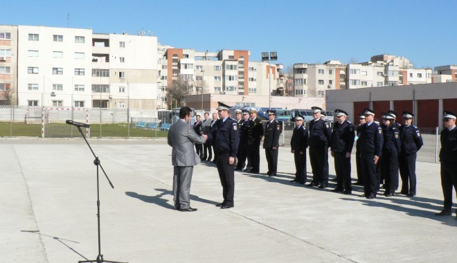 Cine a fost înaintat în grad la Jandarmeria Constanța - inaintarigrad-1333373783.jpg