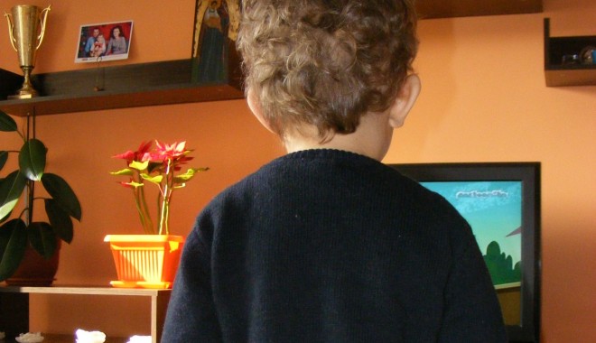 Inamicii din ecranul televizorului - inamicitelevizor-1412948712.jpg