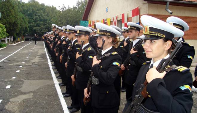 În atenția absolvenților care vor o carieră militară - inatentiaabsolventilor-1440605222.jpg