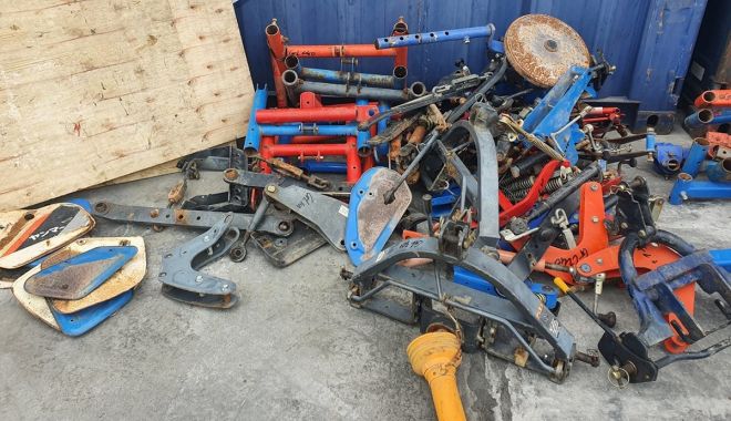 Încă un container cu 18 tone de deșeuri din piese agricole, descoperit în Portul Constanţa Sud Agigea - incauncontainer-1631095940.jpg