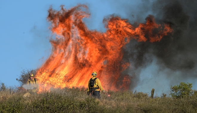 Un oraș întreg din Canada, evacuat din cauza incendiilor - incendii-1462362309.jpg