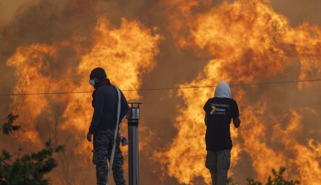 Grecia impune pedepse mai severe în cazul celor care provoacă incendii de vegetaţie