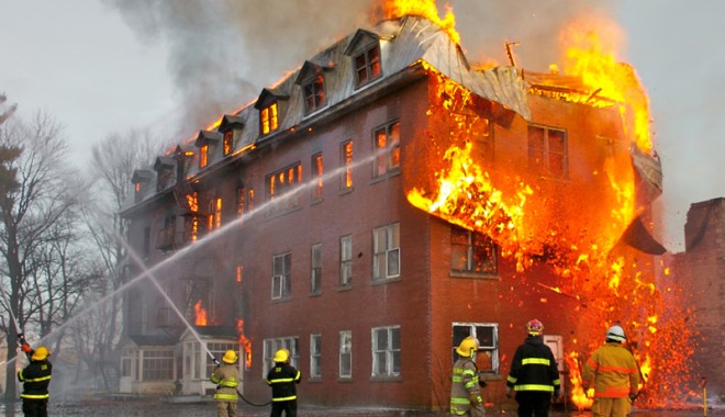 Incendiu cu discriminare - incendiu-1350216716.jpg