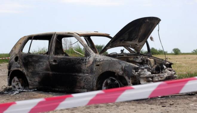 Cinci mașini românești au fost incendiate în Italia - incendiu-1425216073.jpg