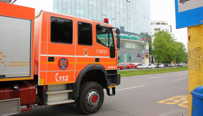 Bucătărie în flăcări la Lumina - incendiu-1438877123.jpg