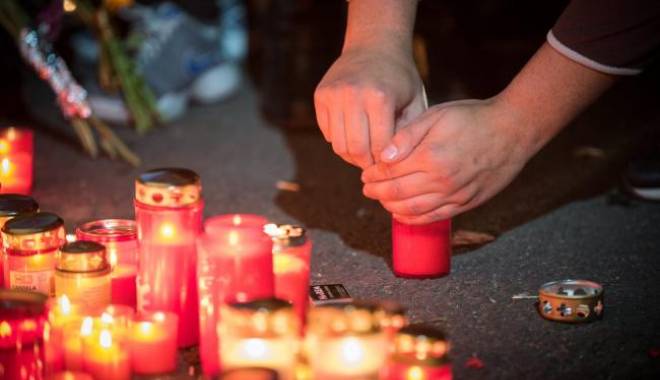 Incendiu Colectiv / Bilanțul tragediei a urcat la 61 de morți. O tânără internată în Germania a decedat - incendiu-1450073866.jpg
