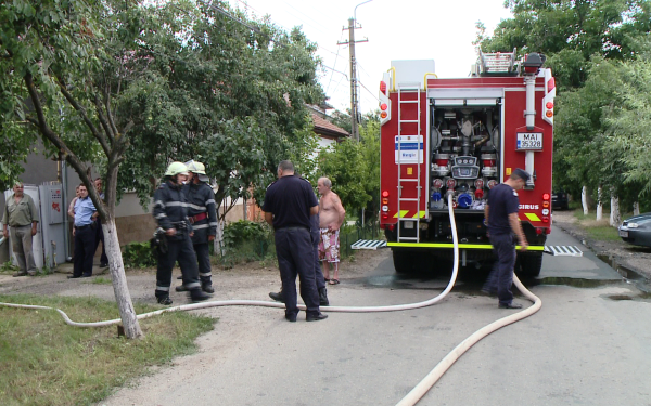 UPDATE. Incendiu la o casă din Lumina - incendiu-1476536380.jpg