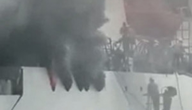 Incendiu pe o navă fabrică de conserve din pește - incendiu-1498062863.jpg
