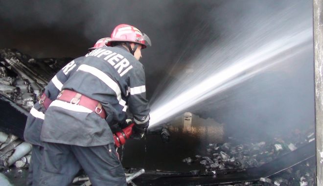 Incendiu puternic la Secția ATI a Spitalului Județean Alba. Două cadre medicale sunt rănite - incendiu-1520664939.jpg