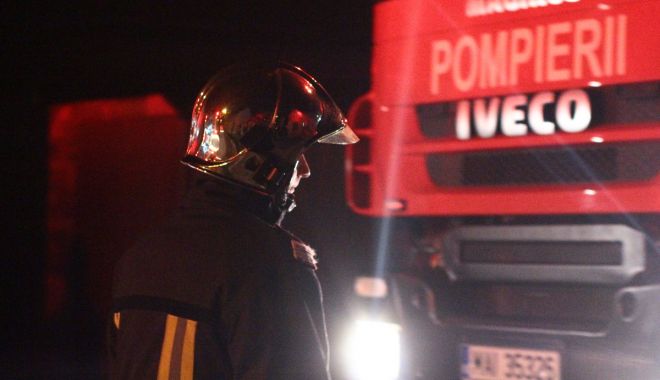 PANICĂ PE LITORAL. Turiști evacuați, după un incendiu într-un hotel - incendiu-1597644508.jpg