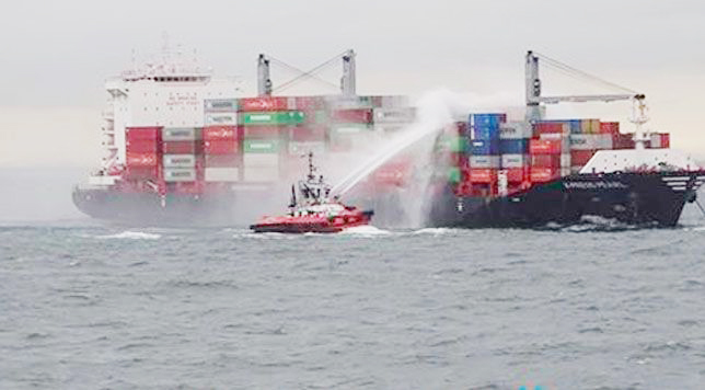 Incendiu la bordul unui portcontainer, în rada portului Colombo - incendiu-1621619920.jpg