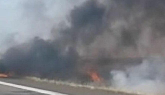 Incendiu în zona autostrăzii A2 Constanța- București - incendiu-1656842248.jpg