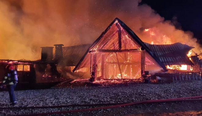 UPDATE. INCENDIU PENSIUNE / Oameni dispăruți în continuare! Cinci victime găsite carbonizate, printre care și un copil - incendiu-1703574978.jpg