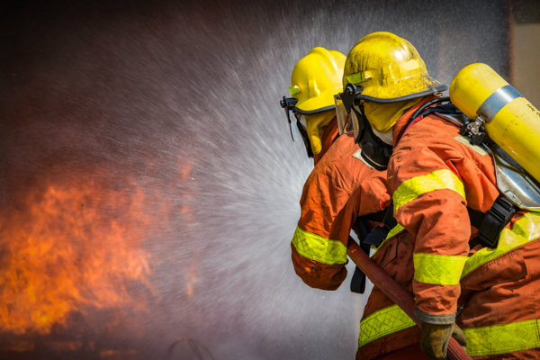 Flăcări și panică. Incendiu violent în Medgidia - incendiu-pompieri-1771585893.webp