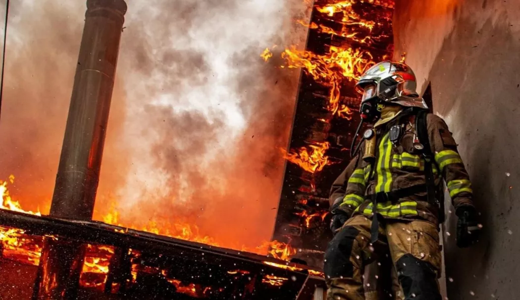 Incendiu devastator. Trei case distruse, două familii au rămas fără locuință - incendiu-prahova-1775626146.webp