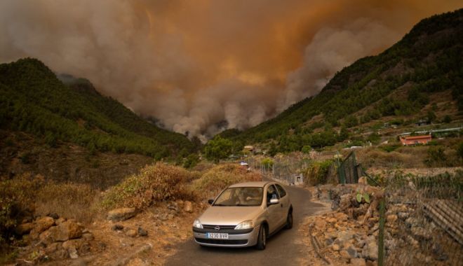 Incendiul din Tenerife a fost stabilizat, au anunţat autorităţile spaniole - incendiu-tenerife-1692967749.jpg