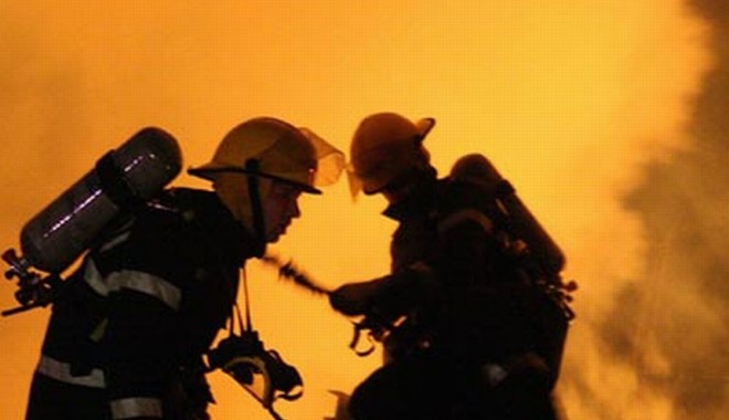 Incendiu într-un camping din Vama Veche. ARD ŞAPTE CABANE! - incendiu-vama-1717501536.jpg