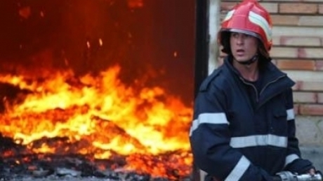 Copii intoxicați cu fum - incendiu2-1332096491.jpg