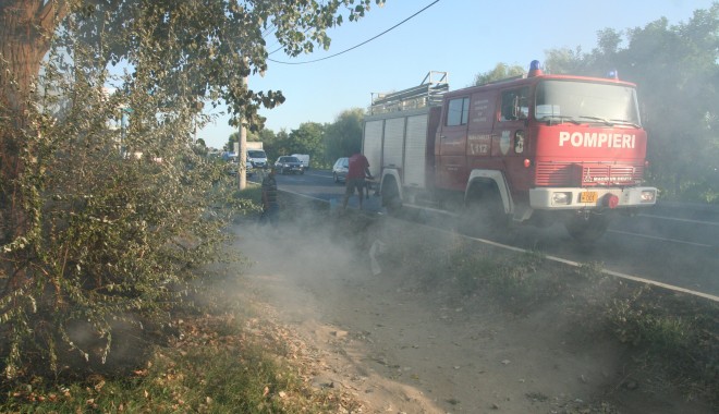 Peste 100 de hectare din județ au fost afectate de incendii - incendiu2-1332768480.jpg