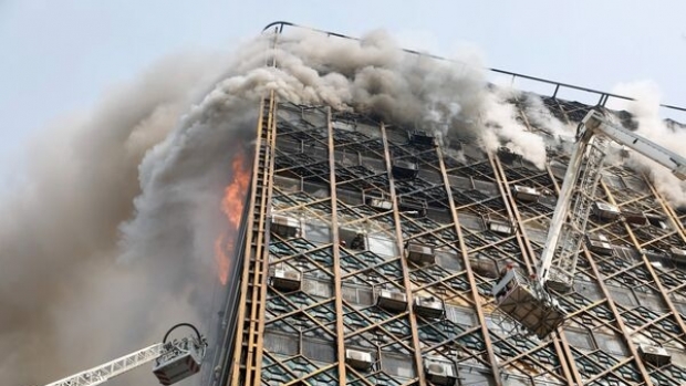 VIDEO / TRAGEDIE / Peste 30 de pompieri au murit în urma unui incendiu - incendiu51474200-1484824818.jpg