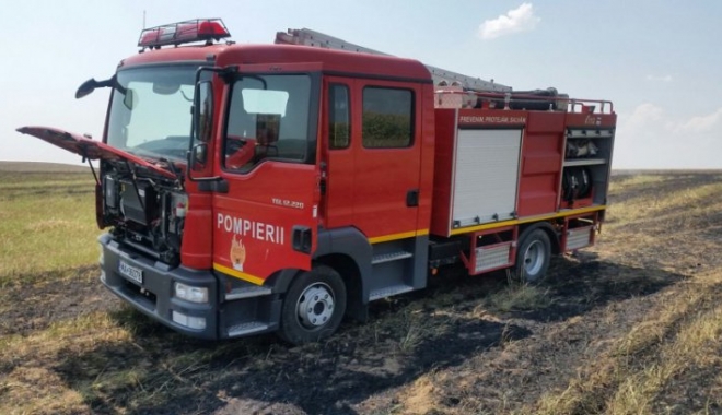 50 de hectare, incendiate, după ce o țigară aprinsă a fost aruncată la întâmplare - incendiubaia159770800-1501948259.jpg