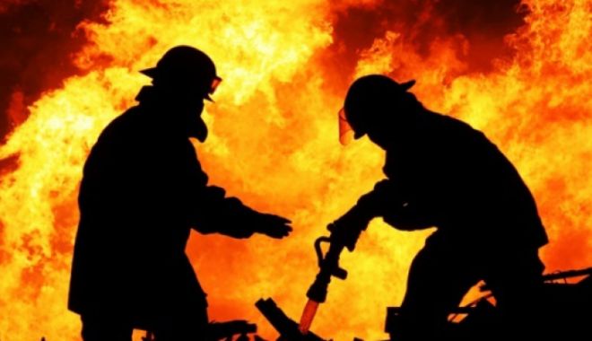 Grav accident rutier și incendiu devastator, în zona City Mall. Constănțeni, nu vă panicați! - incendiucentrubrasov340575299317-1536774021.jpg