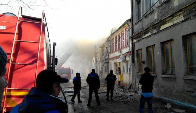 Incendiu devastator în Peninsulă / Galerie FOTO - incendiudevastatorpeninsula2-1392057296.jpg